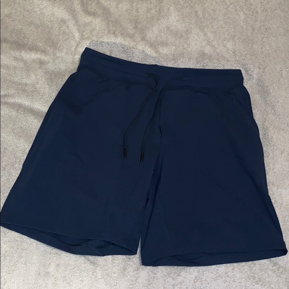 Men’s Lululemon linerless THE short